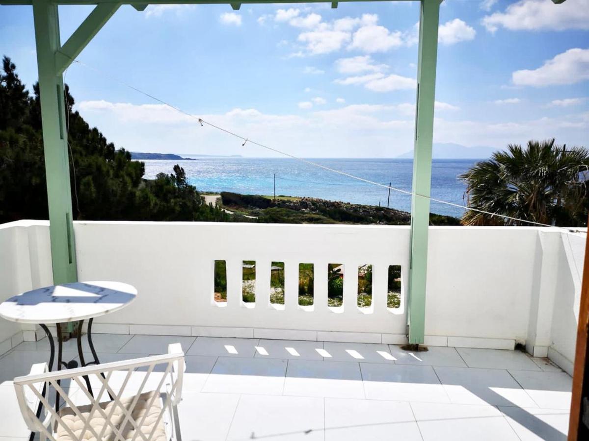 Kathys Island Retreat Apart otel Adia Dış mekan fotoğraf