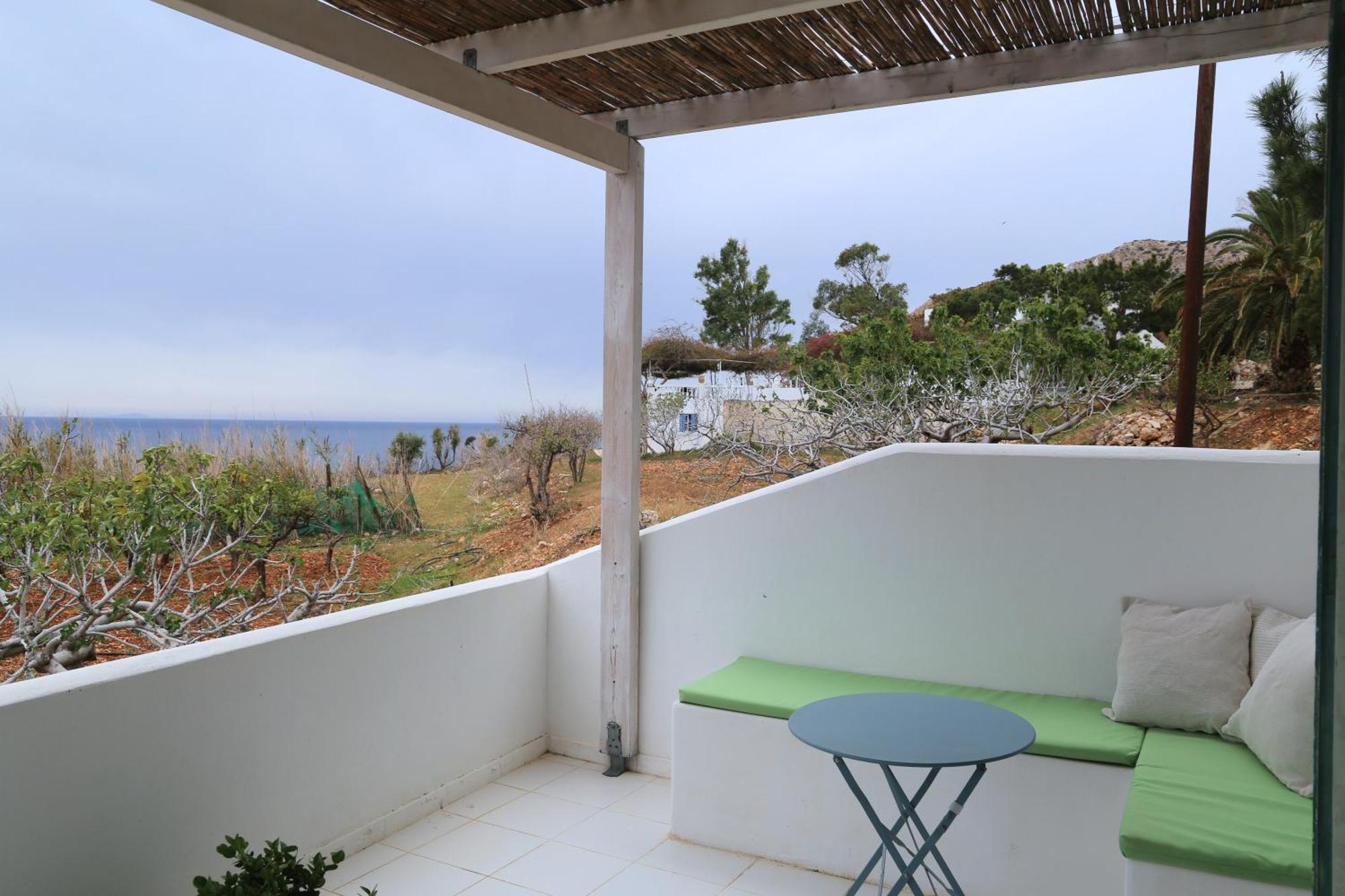 Kathys Island Retreat Apart otel Adia Dış mekan fotoğraf