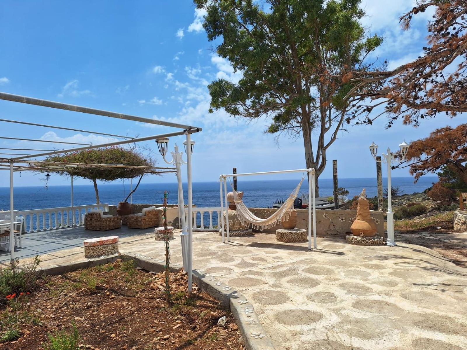 Kathys Island Retreat Apart otel Adia Dış mekan fotoğraf