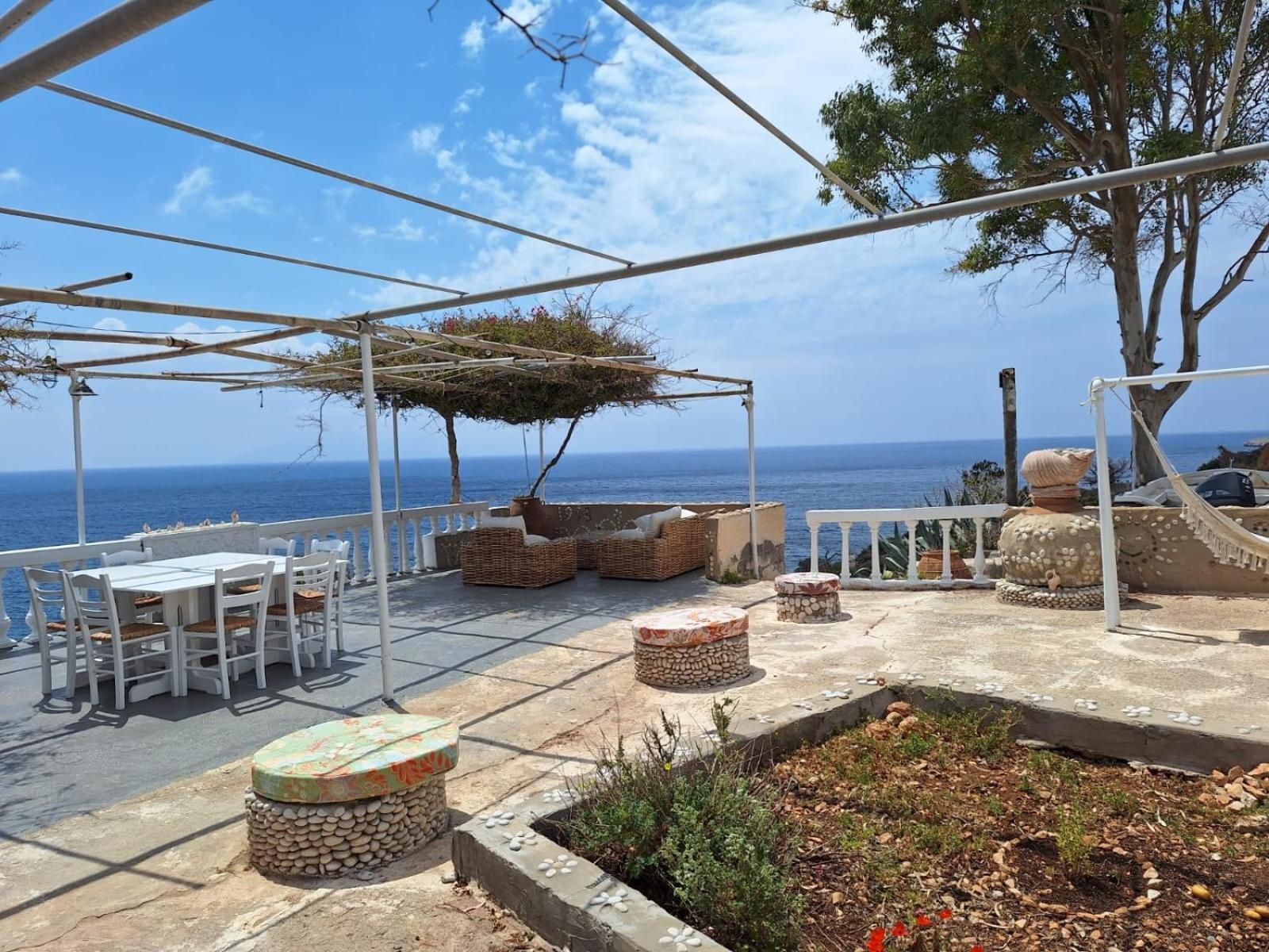 Kathys Island Retreat Apart otel Adia Dış mekan fotoğraf
