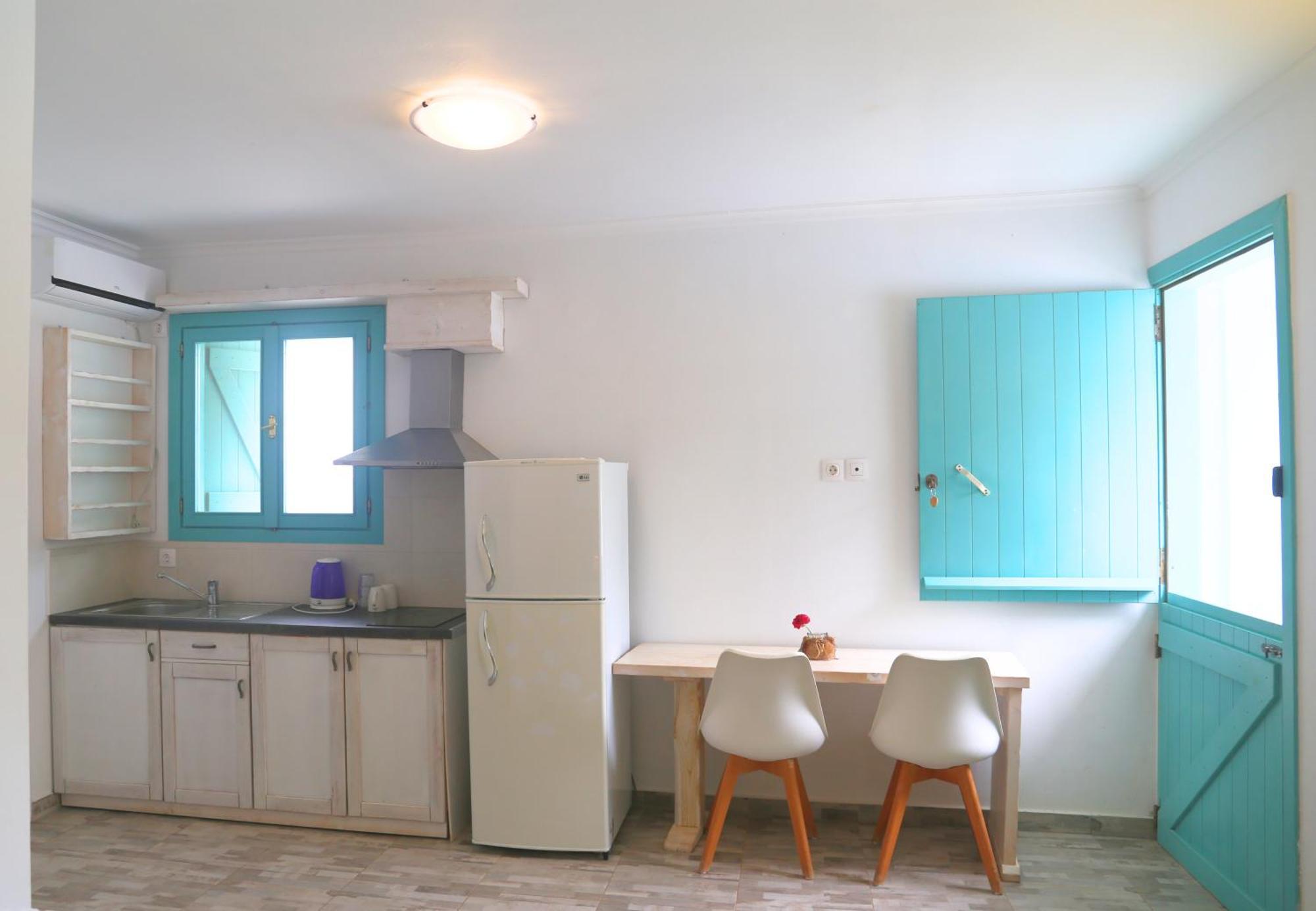 Kathys Island Retreat Apart otel Adia Dış mekan fotoğraf